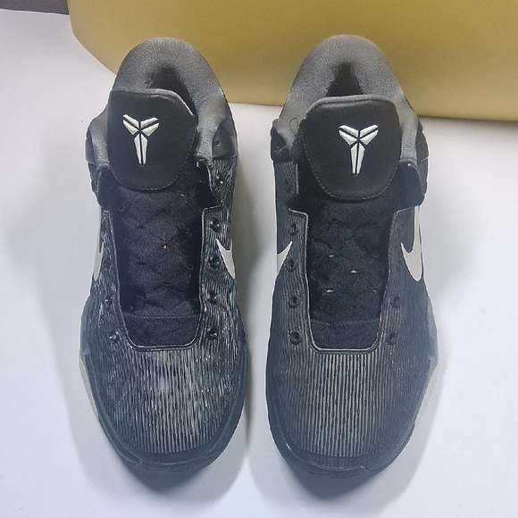 Men's Black Nike Basketball Shoes